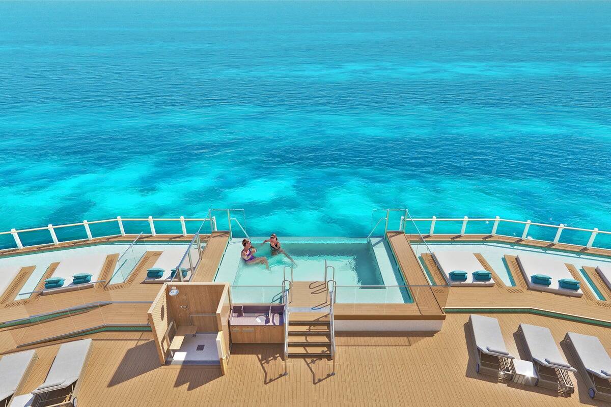 Infinity Beach on Norwegian Aqua